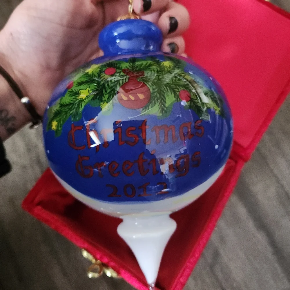 Le Bien Pier 1 Christmas 2012 Ornament New in Box Santa Instrument
